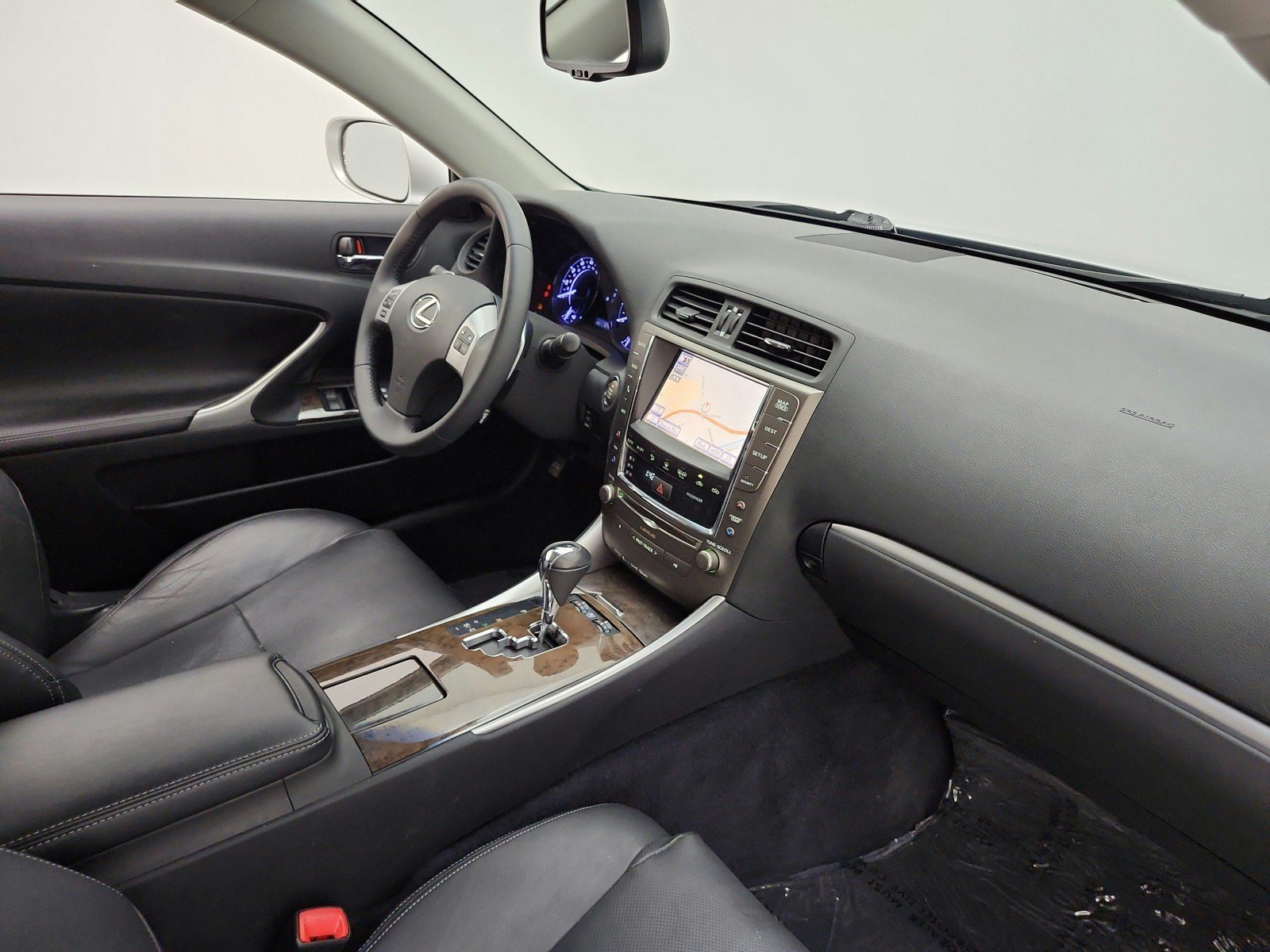 Used 2015 Lexus IS 250C w/ Navigation System Package RWD image 20