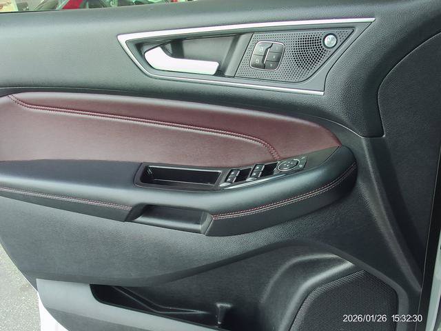 Used 2020 Ford Edge Titanium w/ Equipment Group 301A image 15