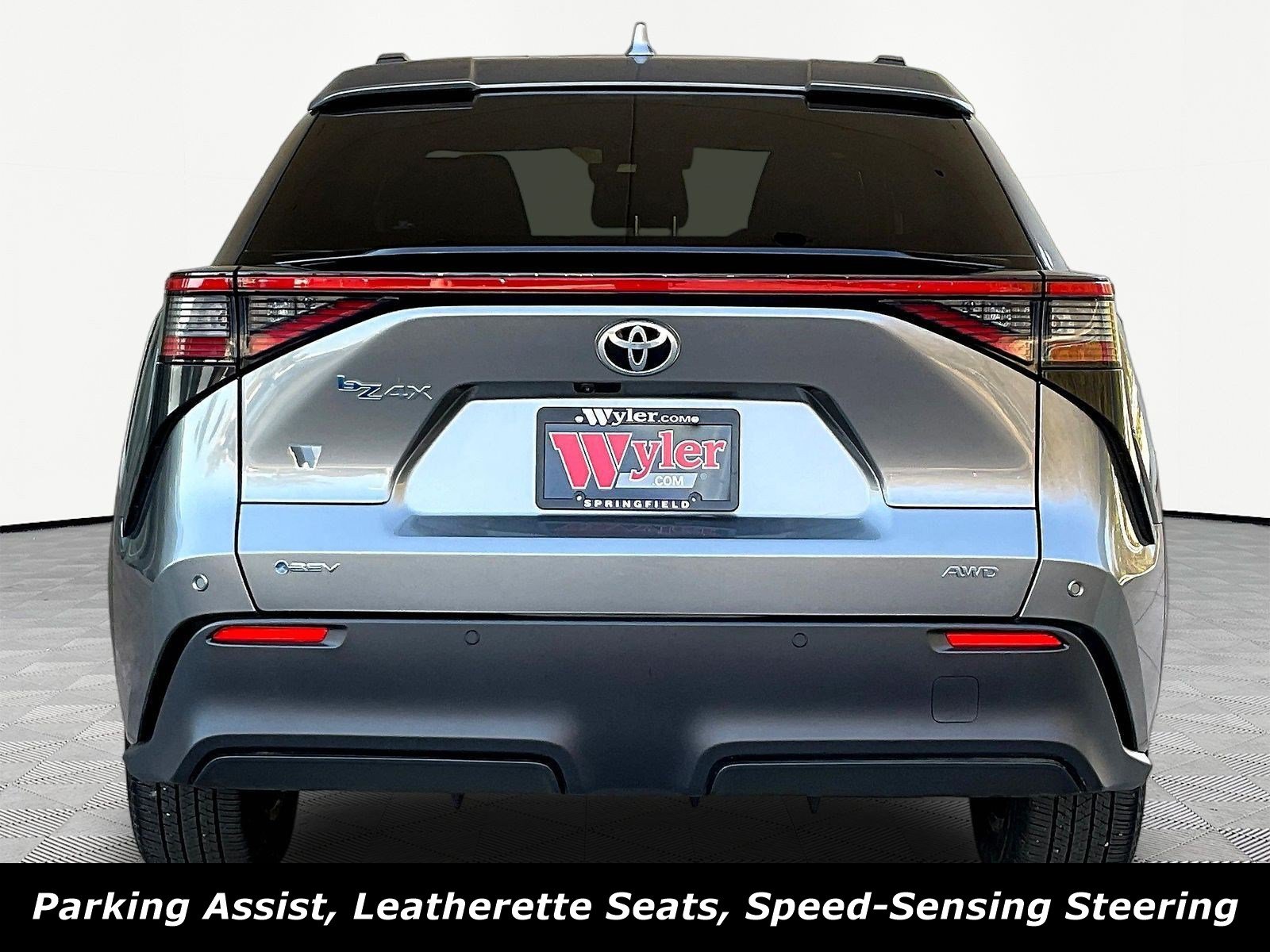 Used 2024 Toyota bZ4X AWD w/ Weather Package image 5