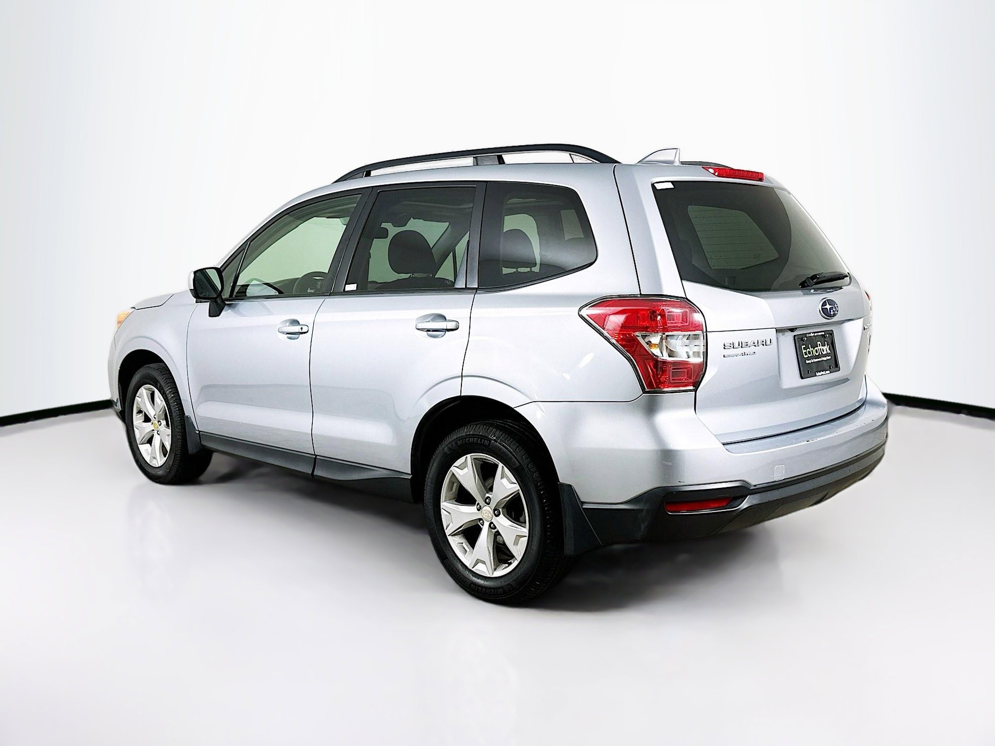 Used 2016 Subaru Forester 2.5i Premium AWD/4WD image 5