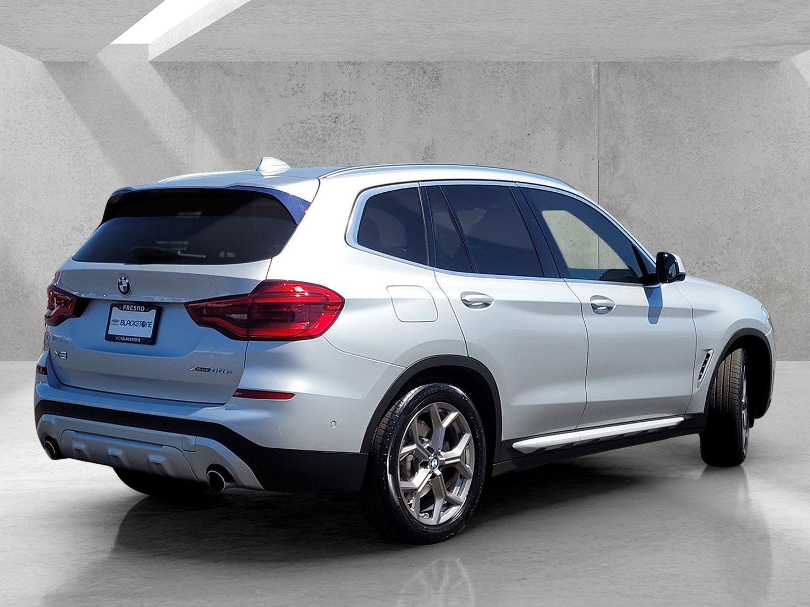 Used 2021 BMW X3 xDrive30e w/ Convenience Package image 4