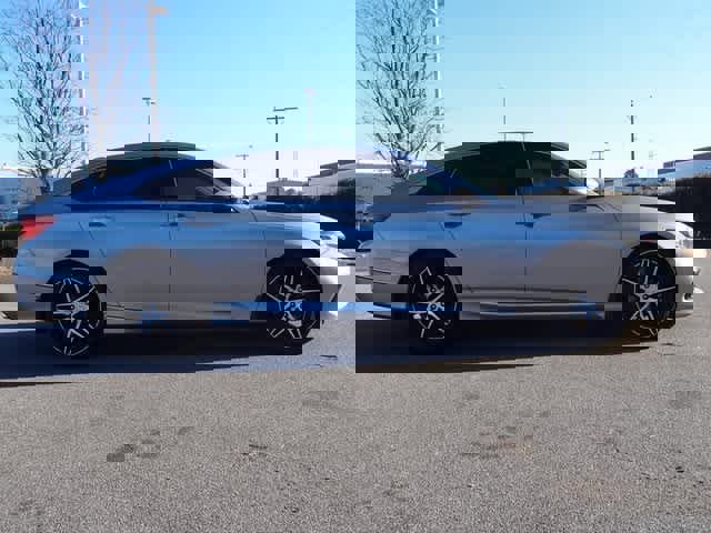 Used 2022 Honda Accord Touring image 4