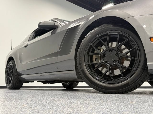 Used 2014 Ford Mustang GT Premium RWD image 3