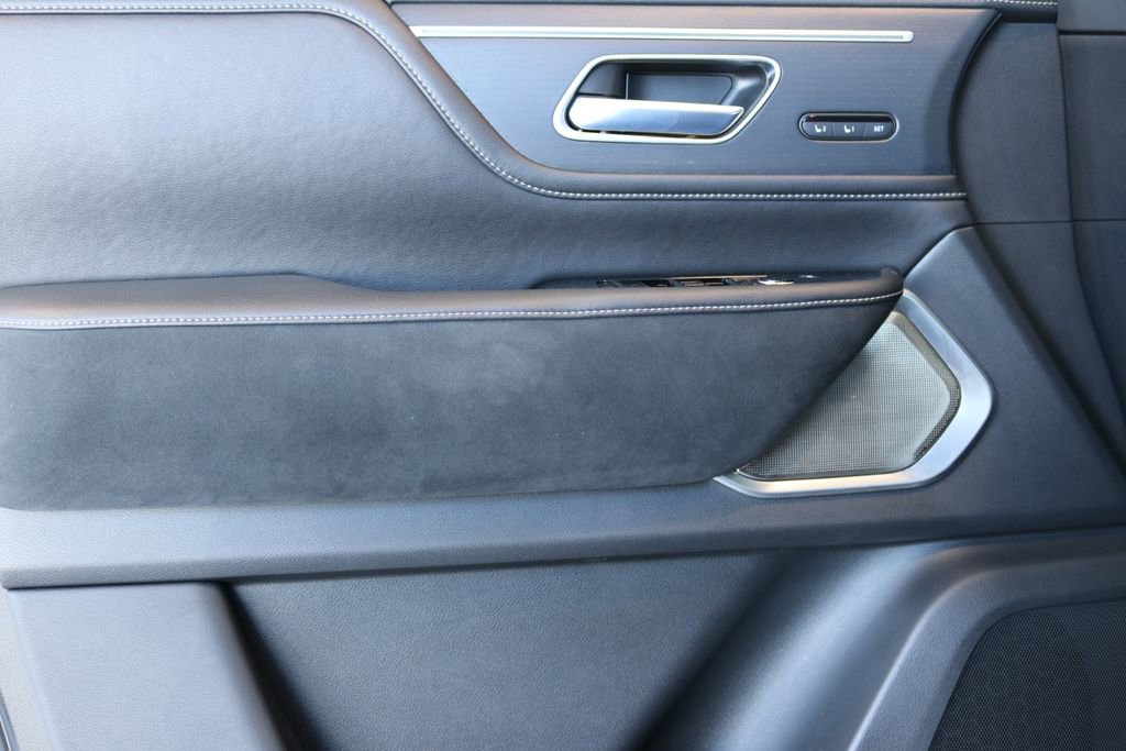 Certified 2025 INFINITI QX80 Sensory image 13