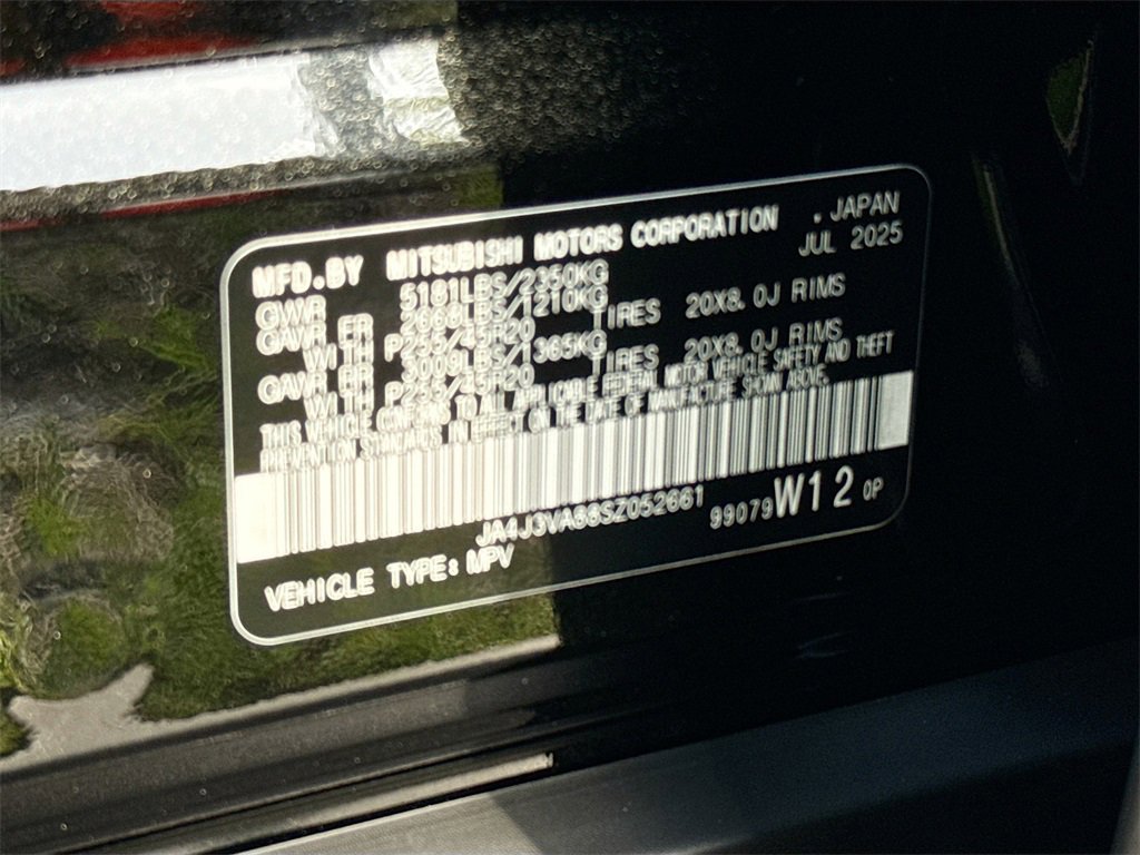 New 2025 Mitsubishi Outlander SE image 35