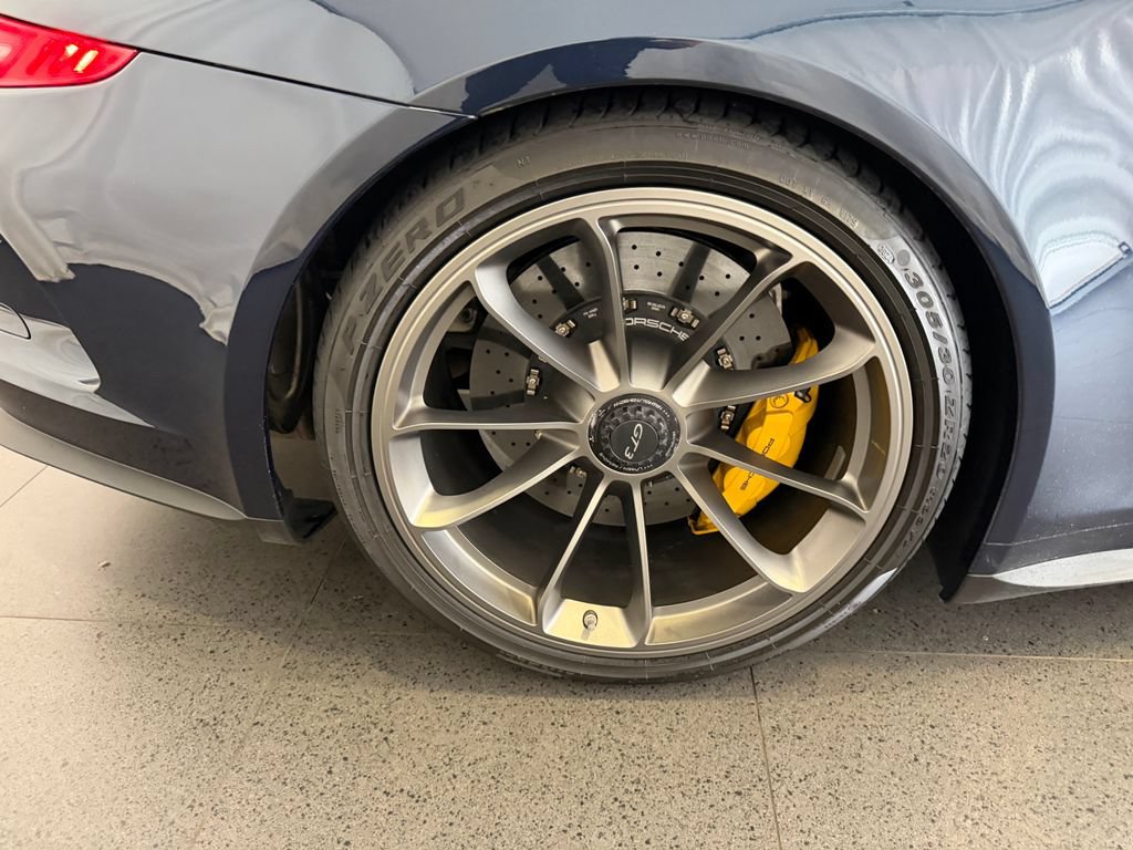 Certified 2015 Porsche 911 GT3 RWD image 12