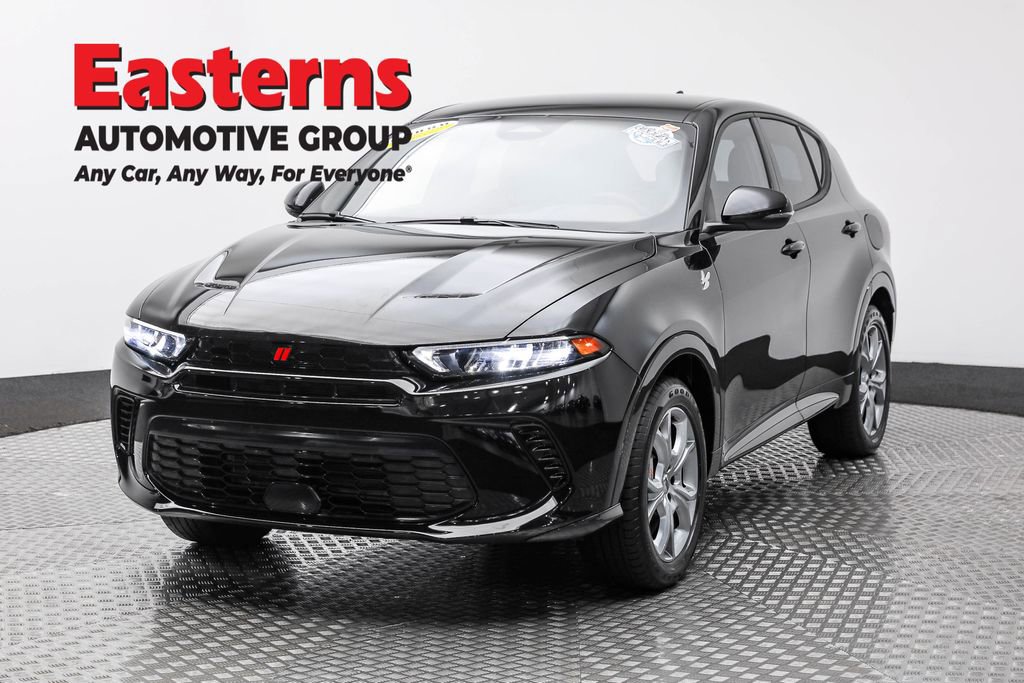 Used 2024 Dodge Hornet R/T image 1