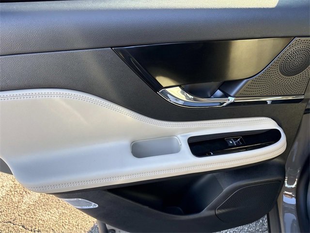 New 2026 Lincoln Corsair Premiere image 19