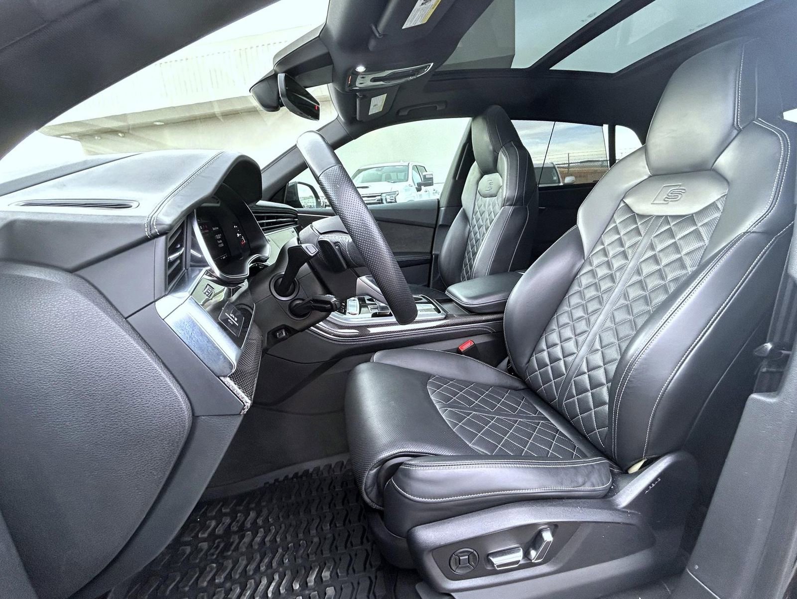 Used 2021 Audi SQ8 Prestige image 10