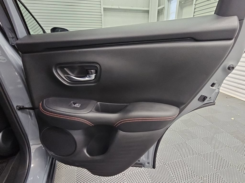 Used 2023 Honda HR-V Sport image 32