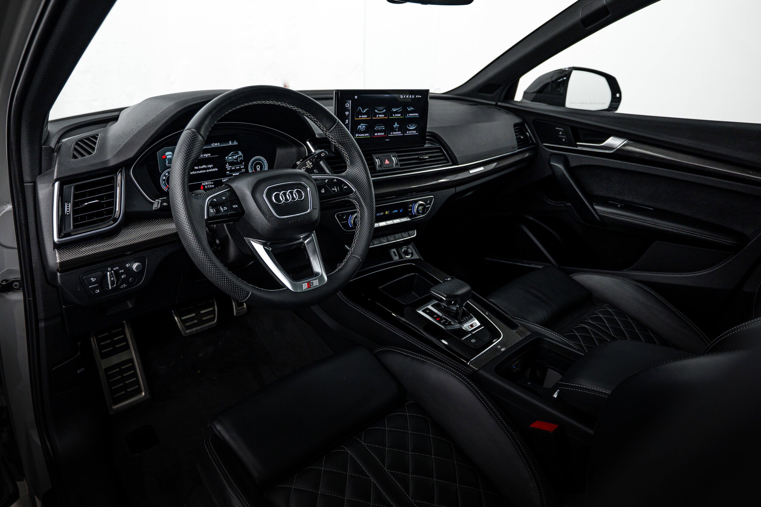 Used 2021 Audi SQ5 Prestige AWD/4WD image 12