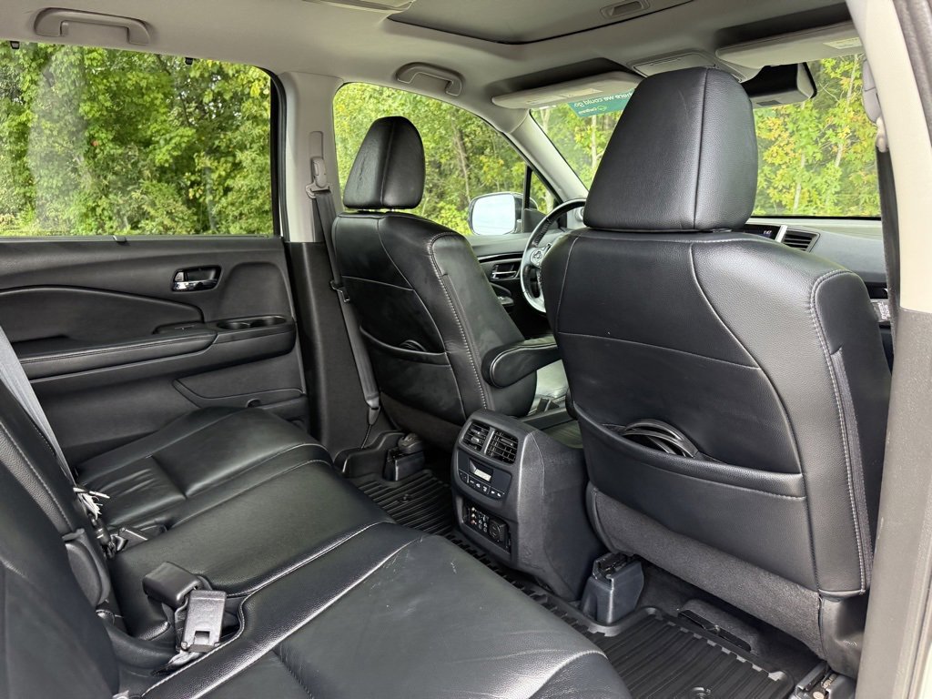 Used 2018 Honda Pilot Touring image 26