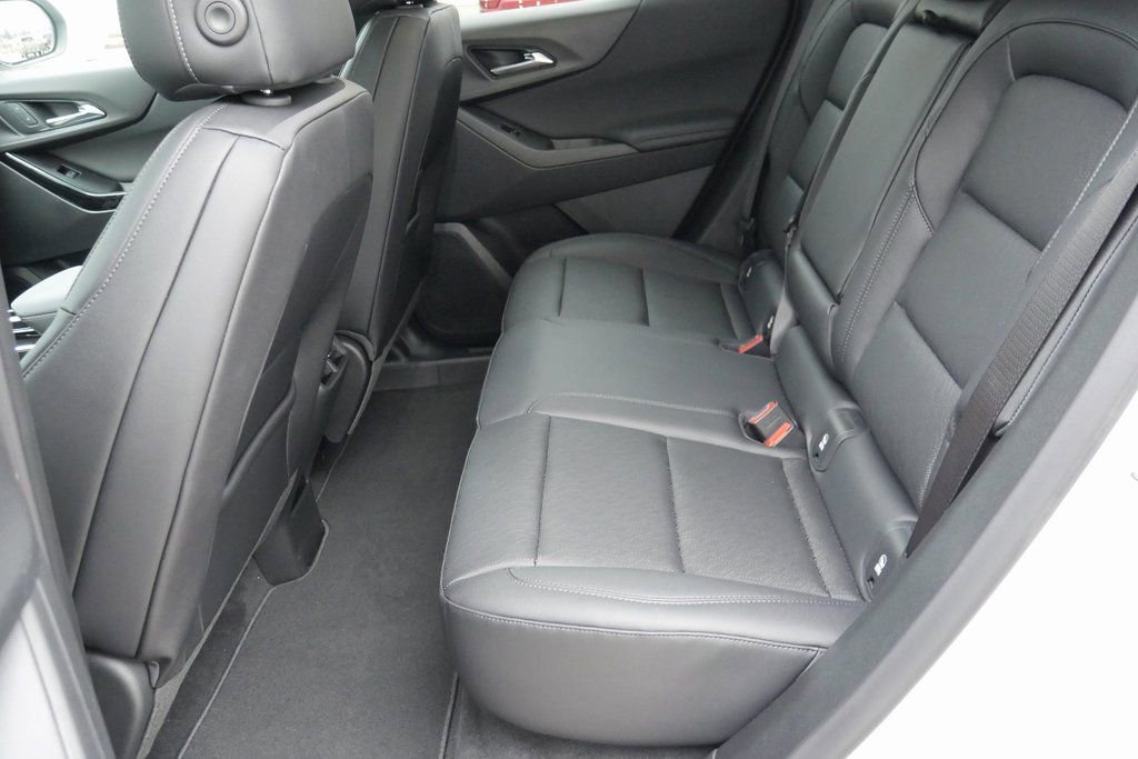 New 2026 Chevrolet Equinox LT w/ Convenience Package II image 24