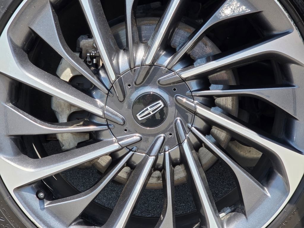 Used 2020 Lincoln Aviator Reserve w/ Equipment Group 202A AWD/4WD image 22