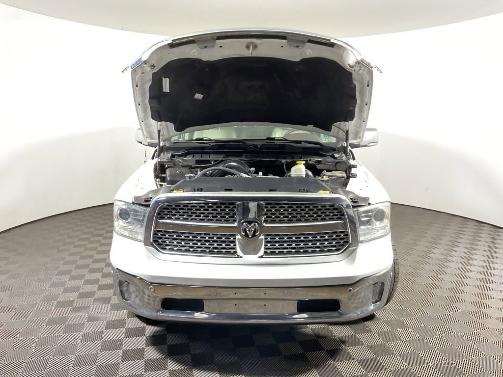 Used 2018 RAM 1500 Laramie w/ Convenience Group AWD/4WD image 11