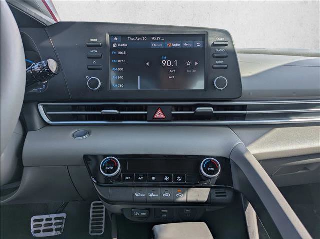 Certified 2025 Hyundai Elantra Sport FWD image 14