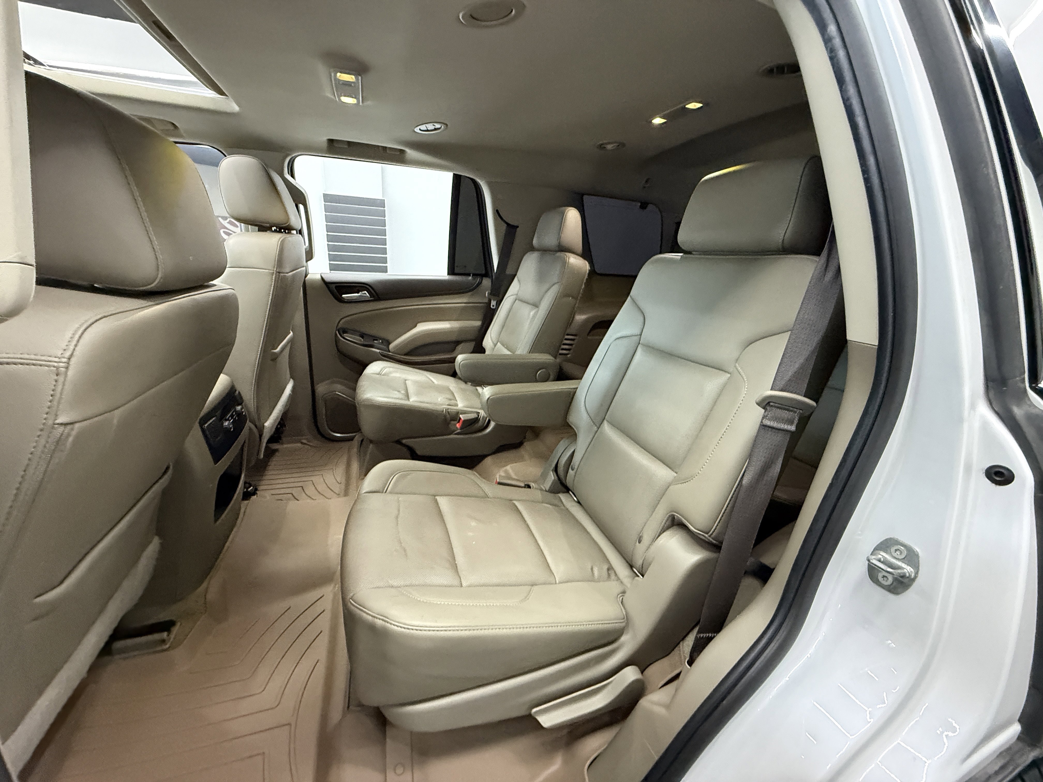 Used 2018 GMC Yukon SLT w/ Premium Edition AWD/4WD image 25