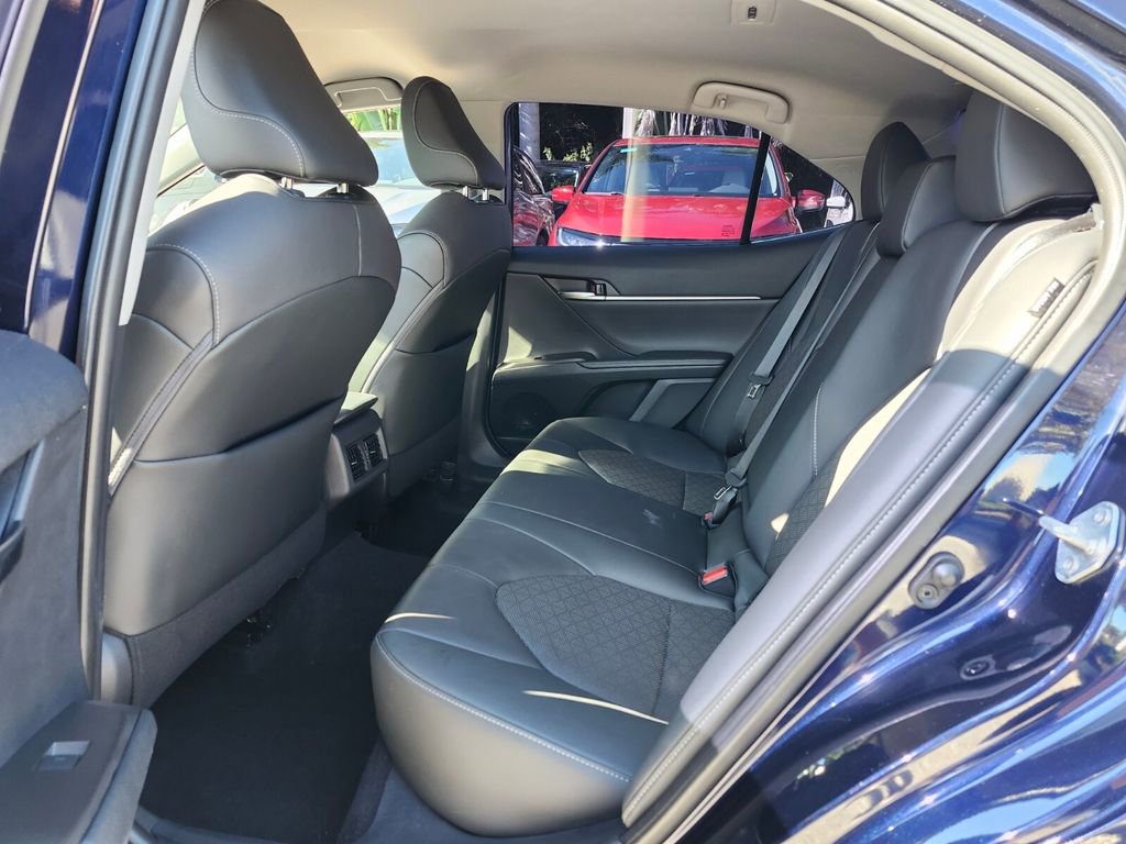 Used 2021 Toyota Camry XSE image 7