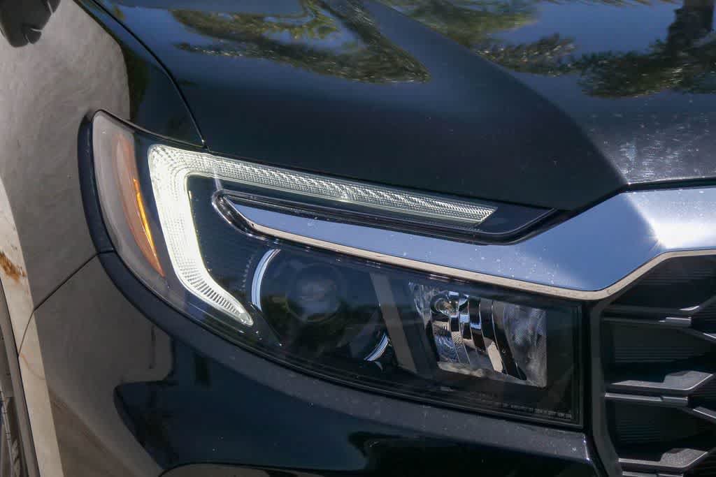 Used 2023 Honda Passport EX-L image 3