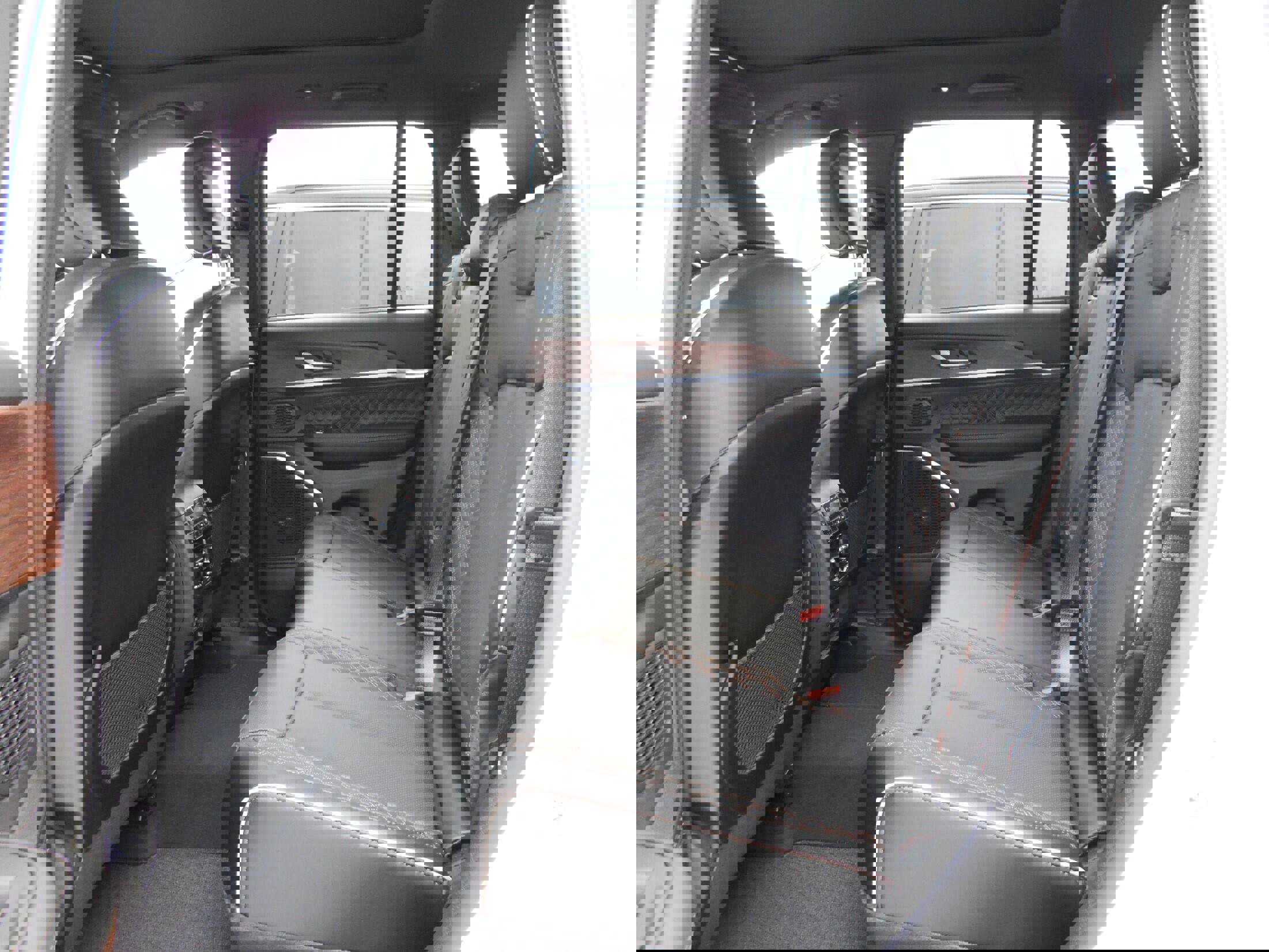 New 2025 Jeep Grand Cherokee Summit image 7