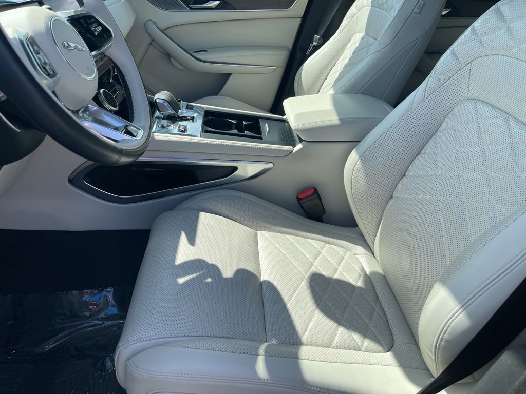 Used 2021 Jaguar F-PACE S image 23