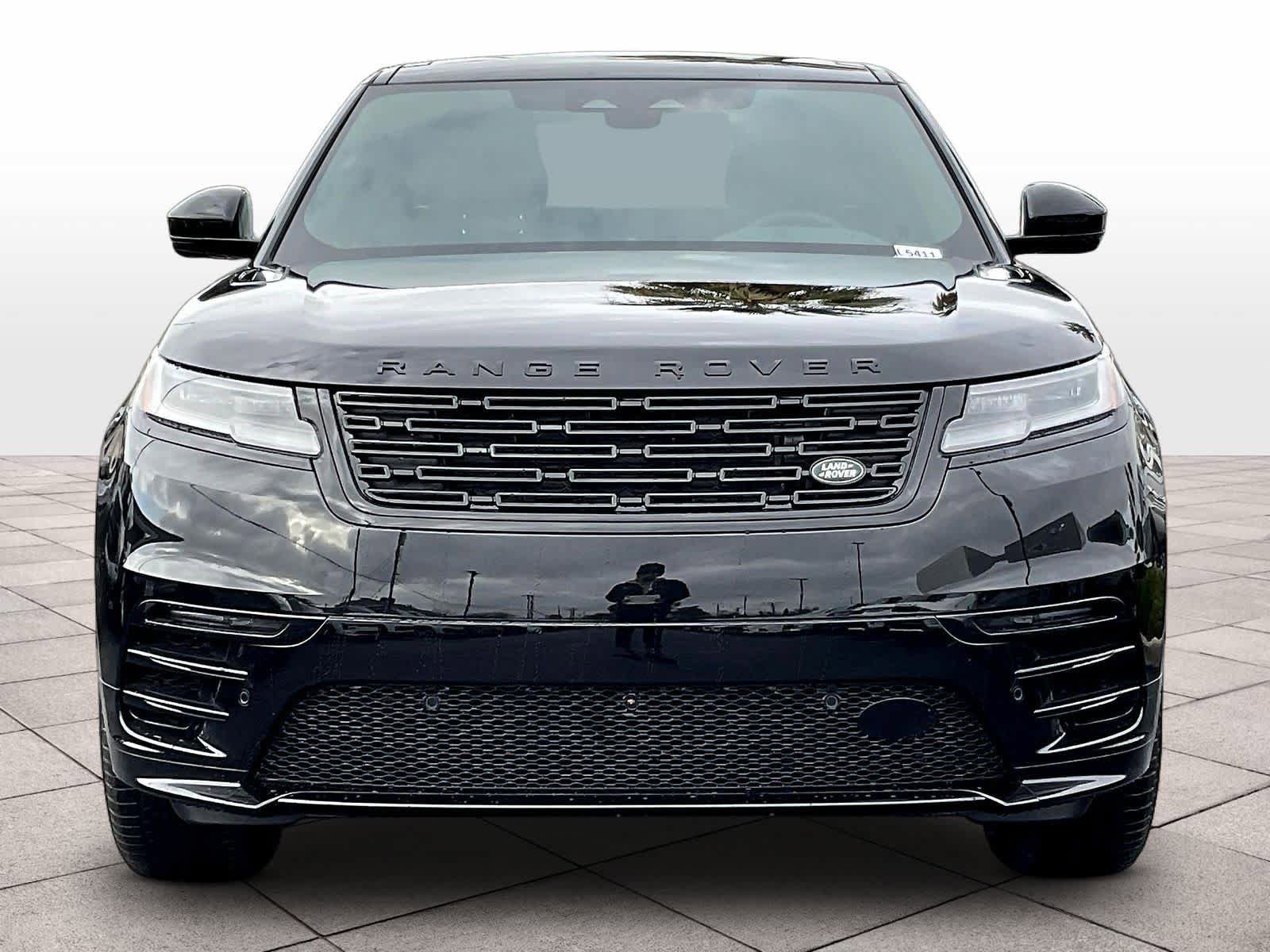New 2025 Land Rover Range Rover Velar Dynamic SE AWD/4WD image 3
