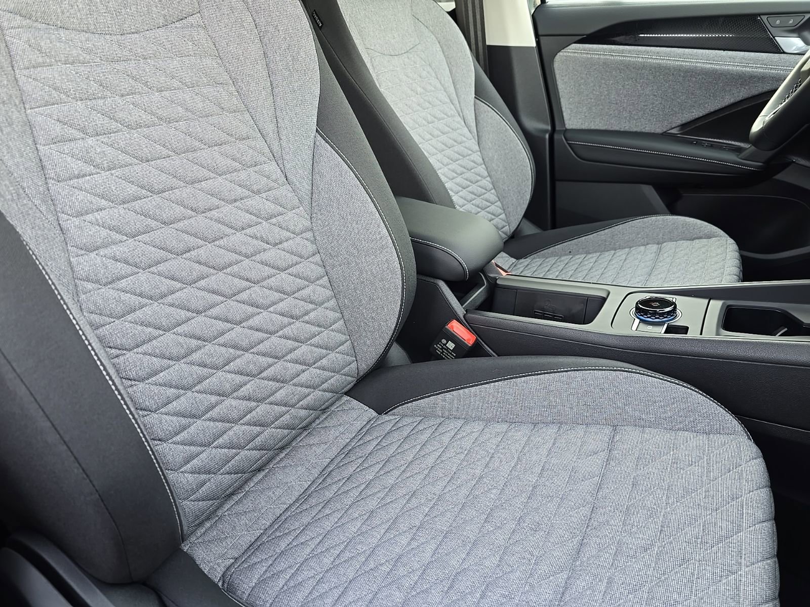 New 2026 Volkswagen Tiguan S AWD/4WD image 18