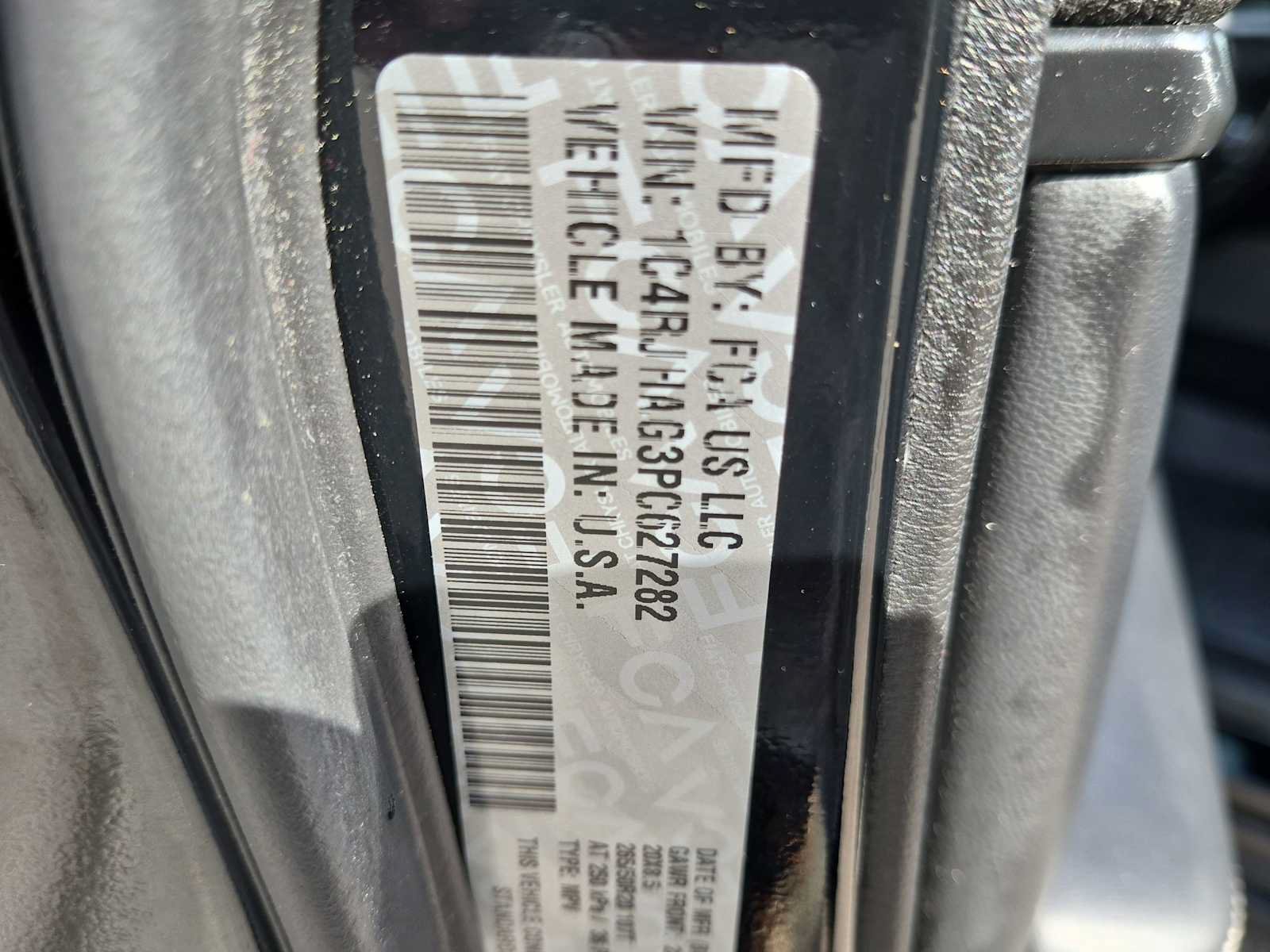 Used 2023 Jeep Grand Cherokee Altitude AWD/4WD image 34