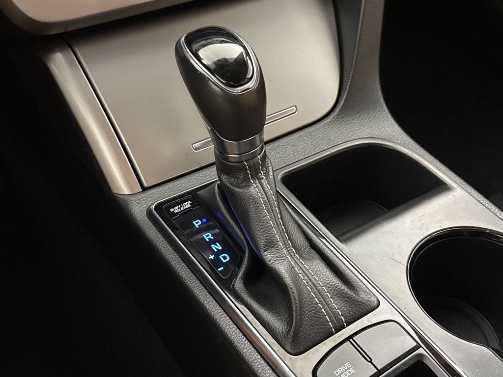 Used 2015 Hyundai Sonata Limited w/ Cargo Package FWD image 19