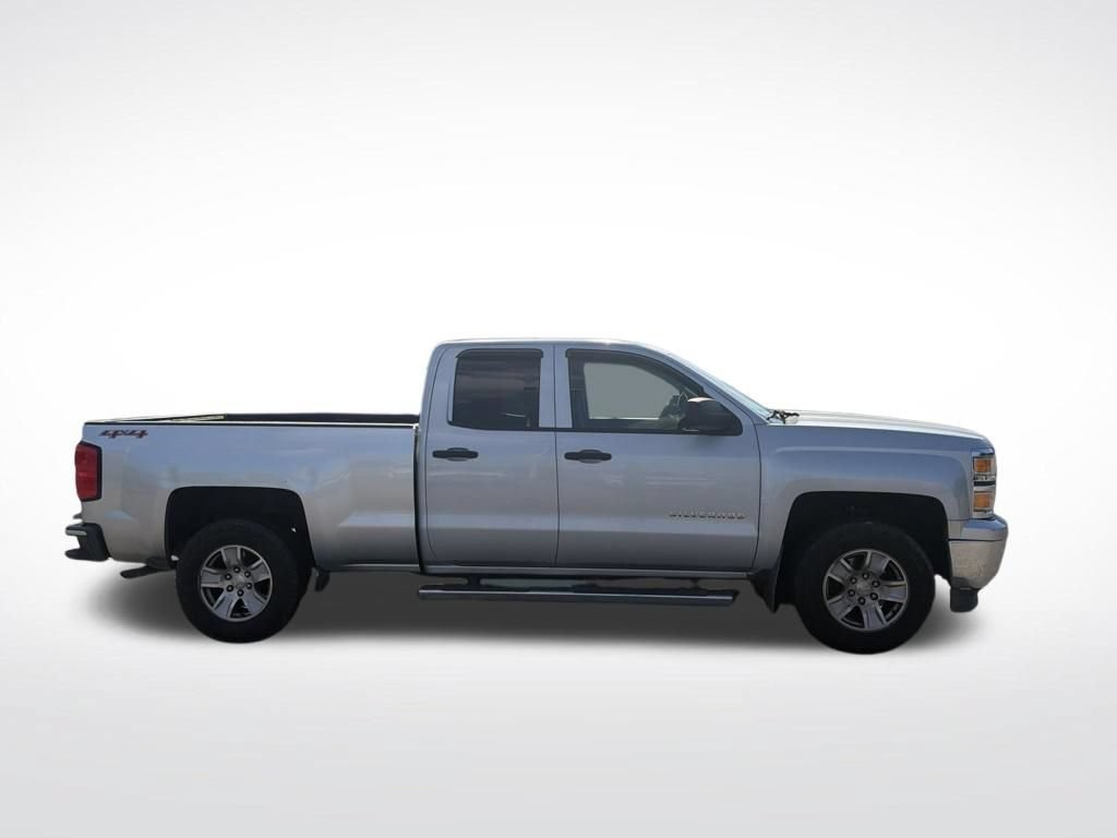 Used 2014 Chevrolet Silverado 1500 LT w/ Trailering Package AWD/4WD image 10