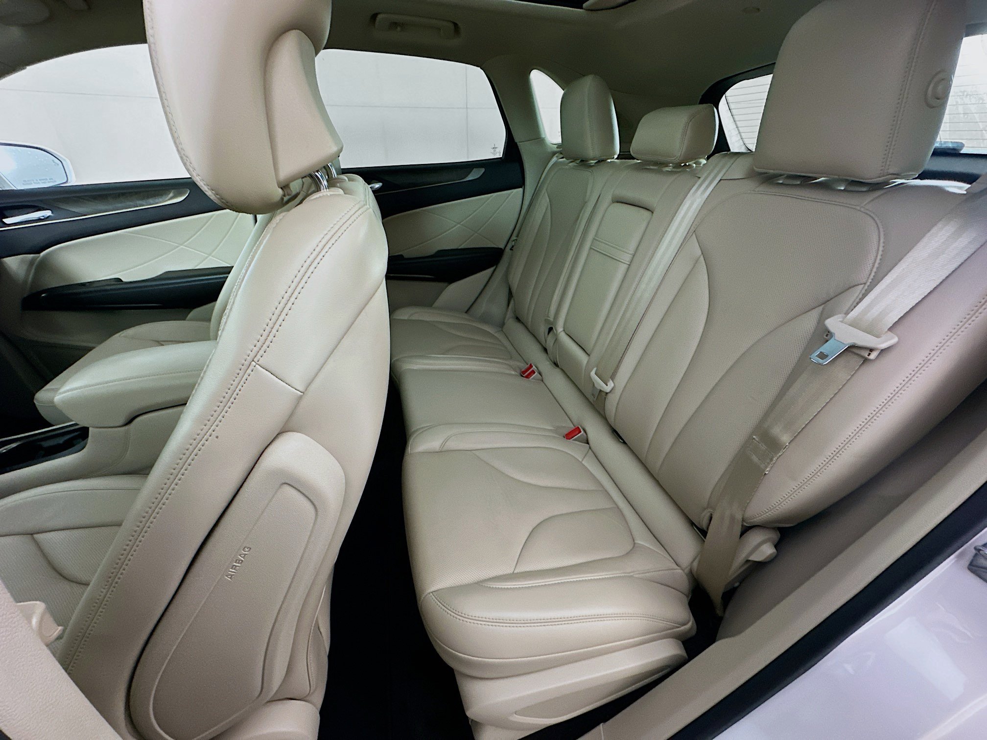 Used 2019 Lincoln MKC Reserve w/ MKC Technology Package FWD image 28