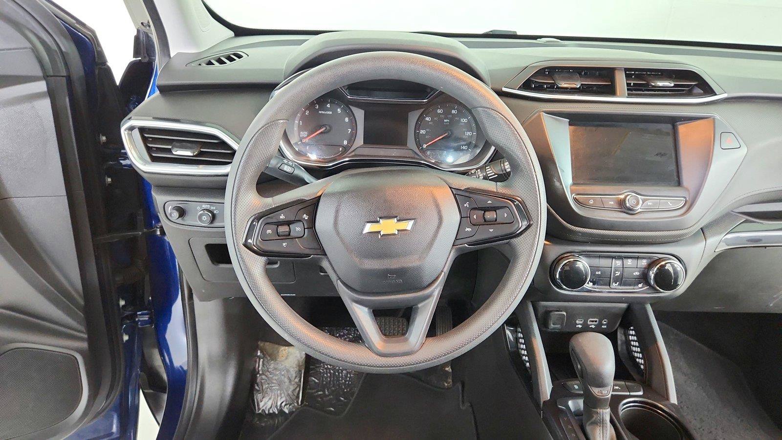 Used 2023 Chevrolet TrailBlazer LT FWD image 19