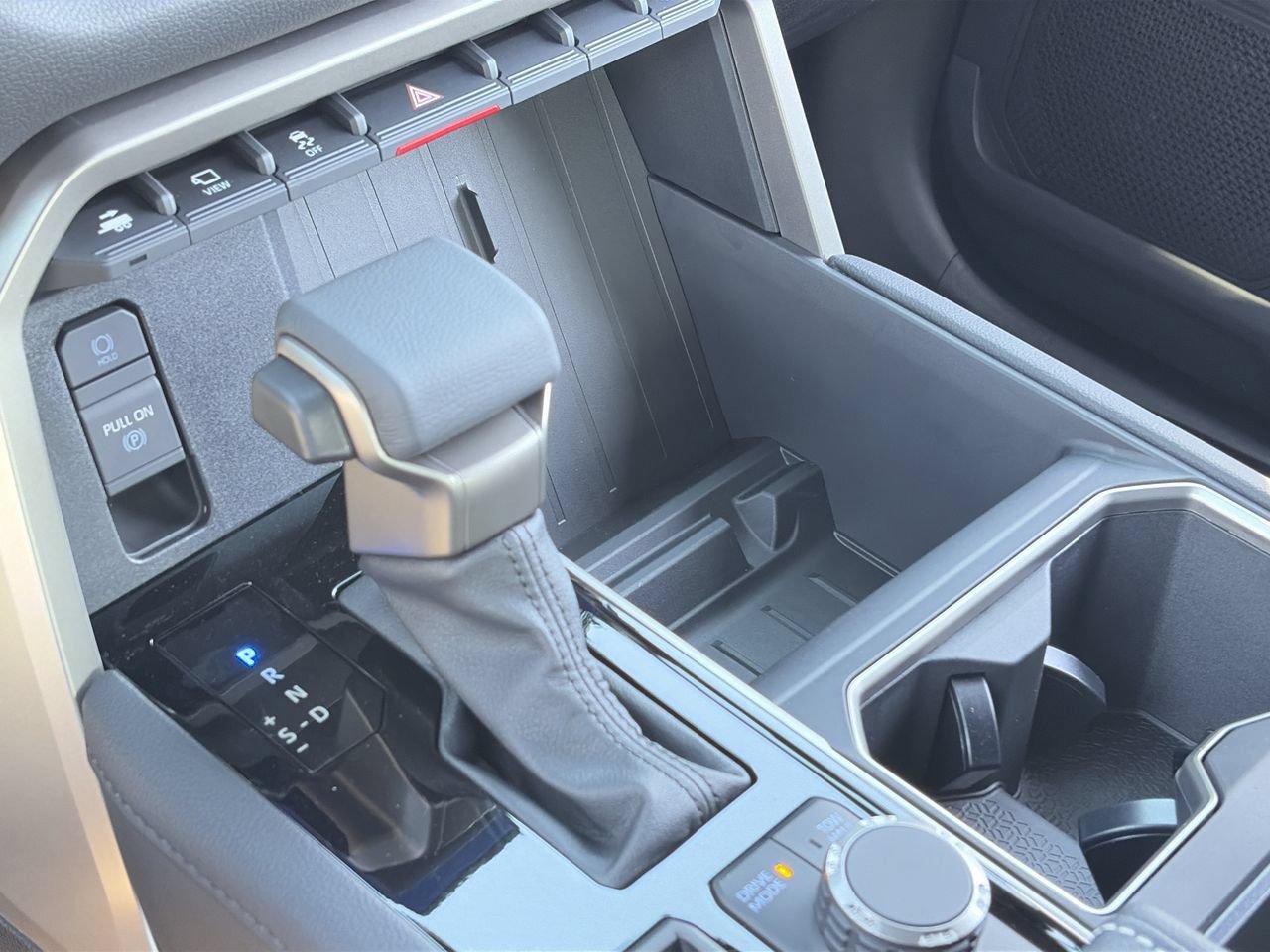 New 2026 Toyota Tundra Limited AWD/4WD image 12