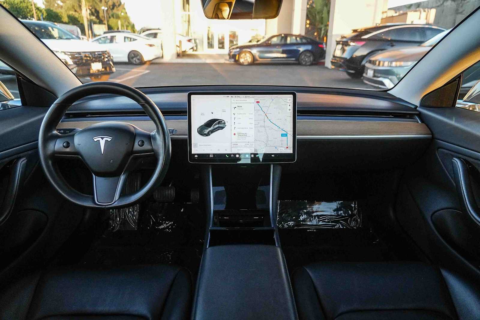 Used 2018 Tesla Model 3 Long Range RWD image 12