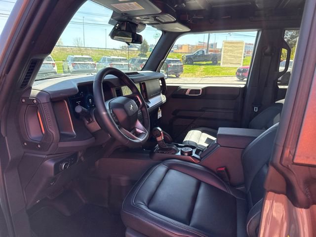 New 2025 Ford Bronco Outer Banks w/ Sasquatch Package AWD/4WD image 9