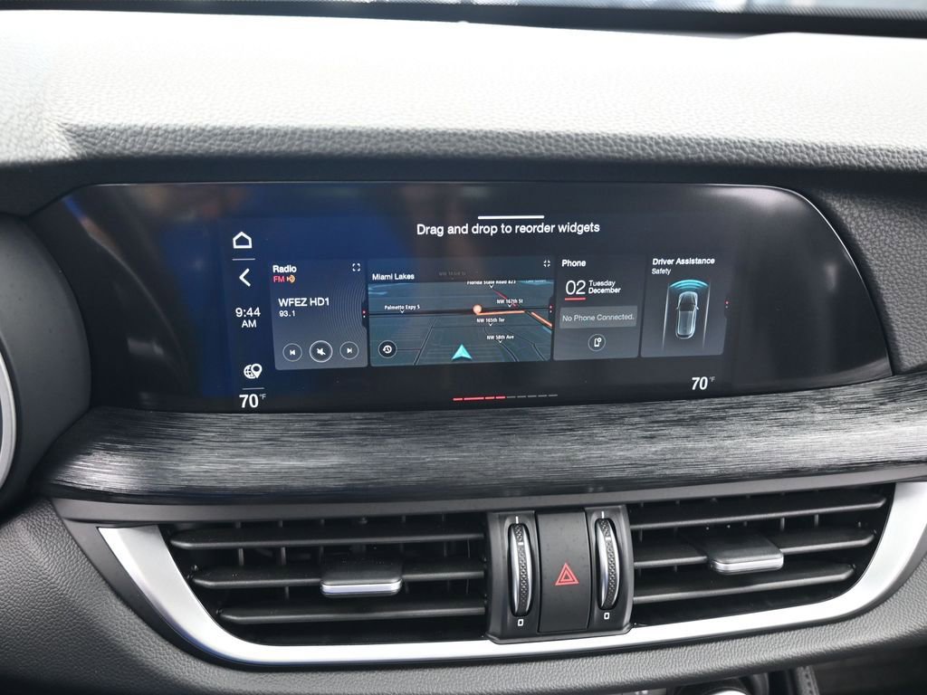Used 2023 Alfa Romeo Stelvio Sprint image 22