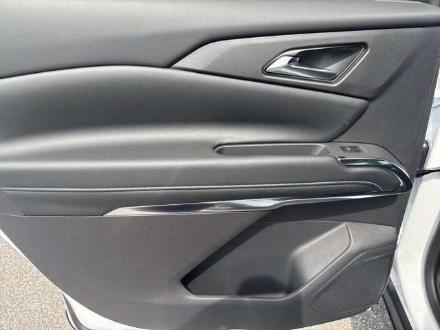 New 2026 Chevrolet Traverse LT w/ LPO, Floor Liner Package image 21