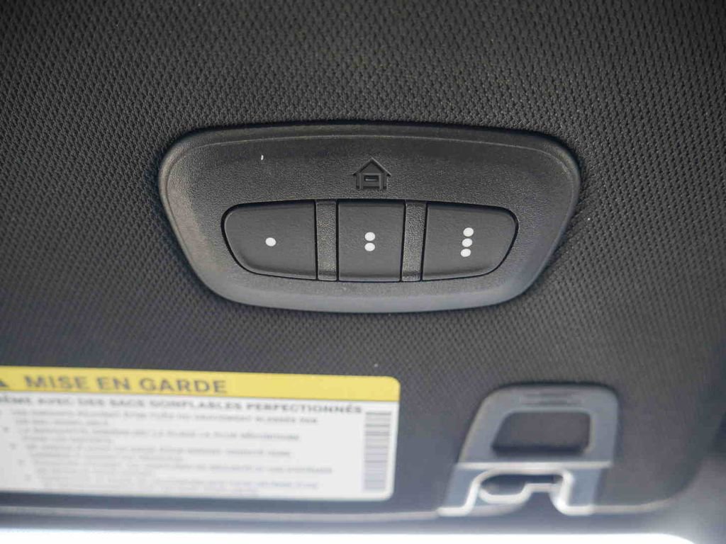 Used 2025 Jeep Grand Cherokee L Summit w/ Advanced Protech Group IV image 37