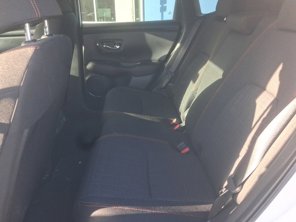 Used 2025 Honda HR-V Sport image 21