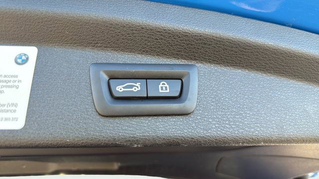 Used 2023 BMW X2 sDrive28i w/ M Sport Package image 12