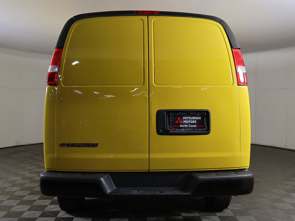 Used 2023 Chevrolet Express 2500 RWD image 8