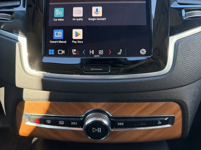 Used 2025 Volvo XC90 T8 Plus w/ Protection Package Premier image 40