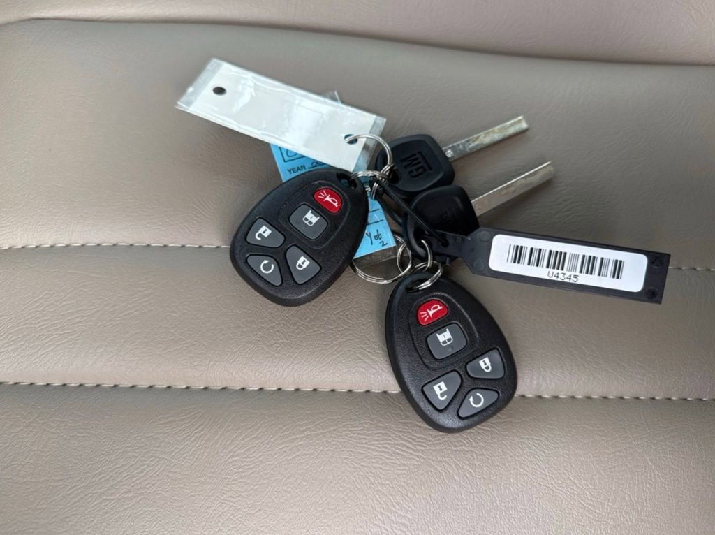 New 2025 Chevrolet Express 2500 w/ Driver Convenience Package RWD image 27