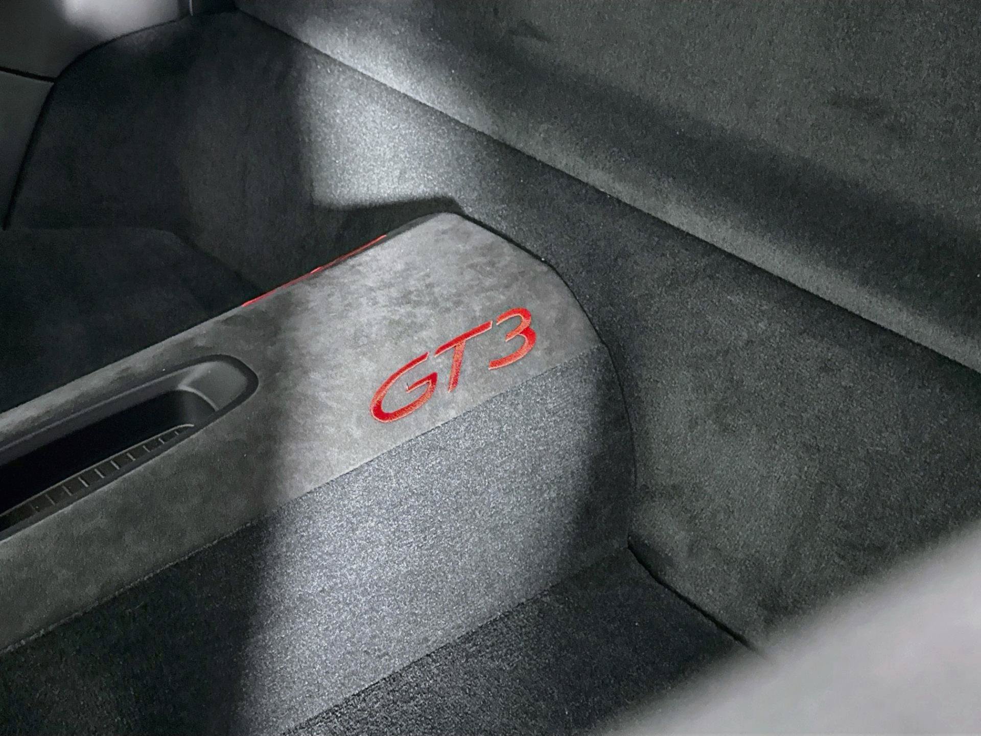 Used 2019 Porsche 911 GT3 RWD image 36