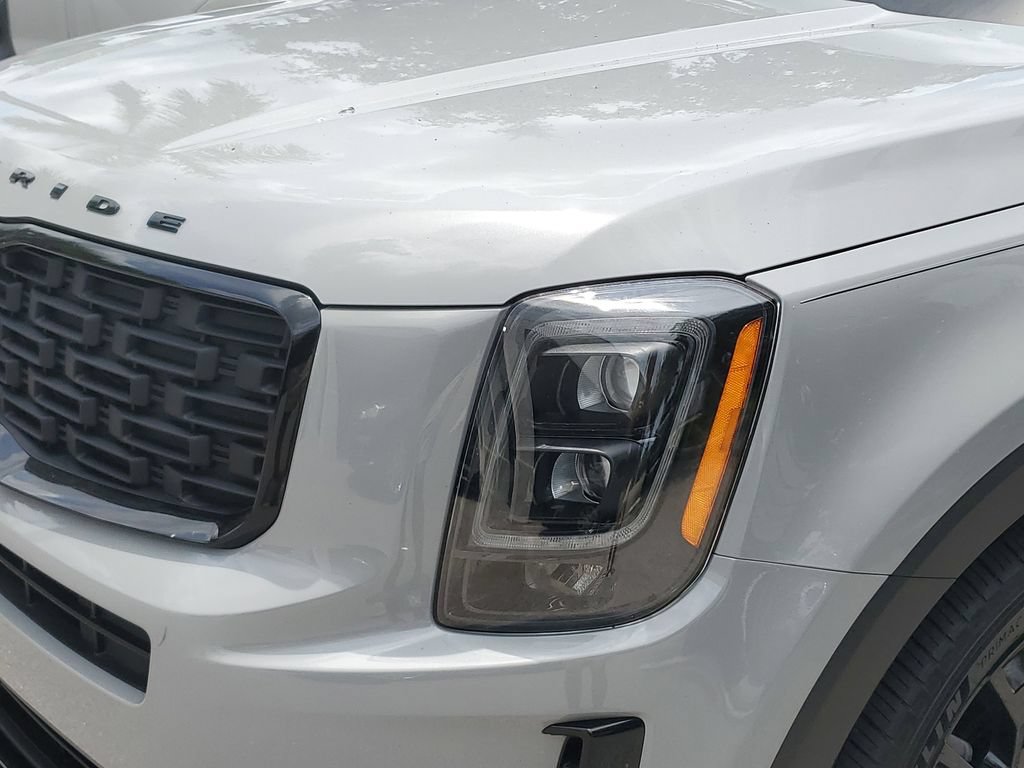 Used 2021 Kia Telluride EX w/ EX Premium Package AWD/4WD image 10