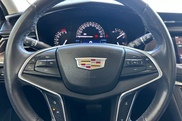 Used 2017 Cadillac XT5 Premium Luxury w/ Advanced Security Package FWD image 24