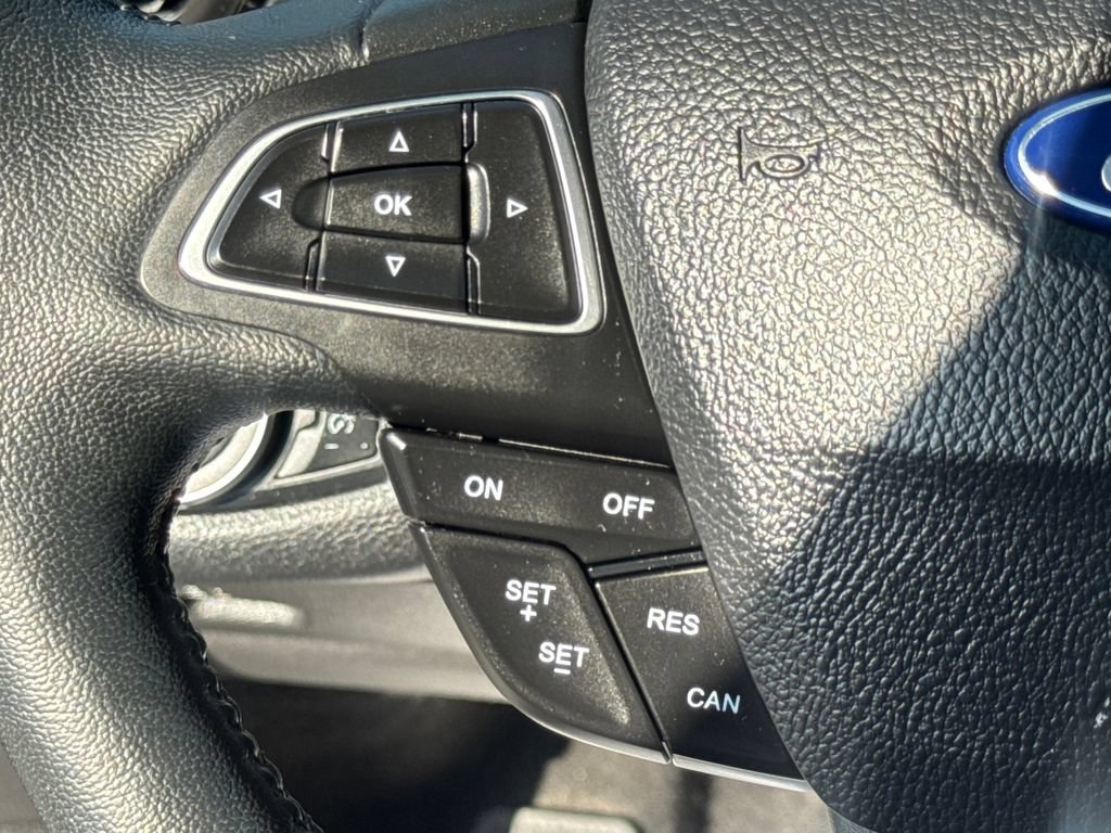 Used 2019 Ford Escape Titanium AWD/4WD image 33