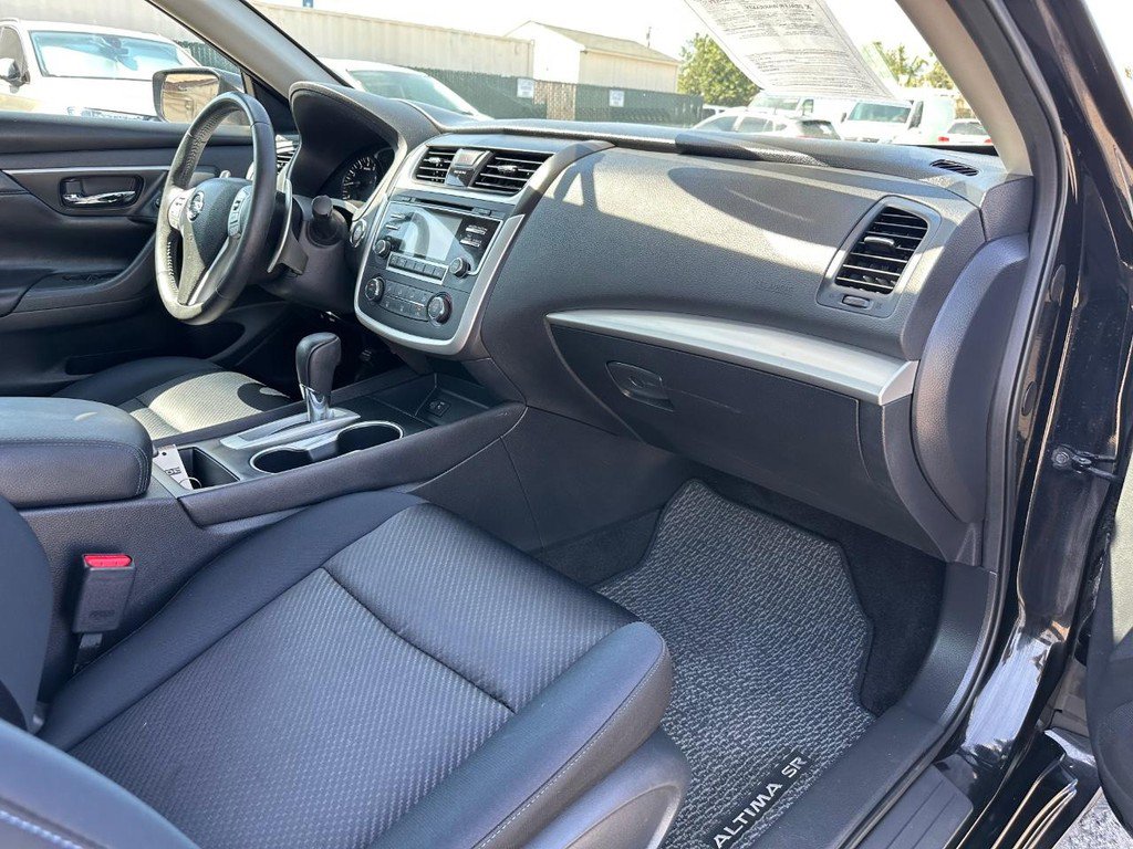 Used 2017 Nissan Altima 2.5 SR image 20