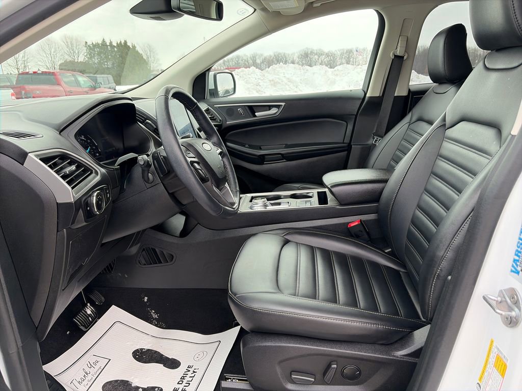 Used 2024 Ford Edge SEL w/ Convenience Package image 17