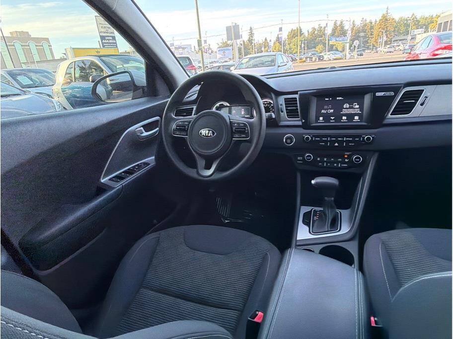 Used 2019 Kia Niro LX FWD image 5
